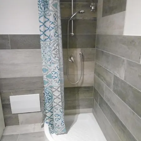 Bed & Breakfast La Grazia In Qualche Modo 3*